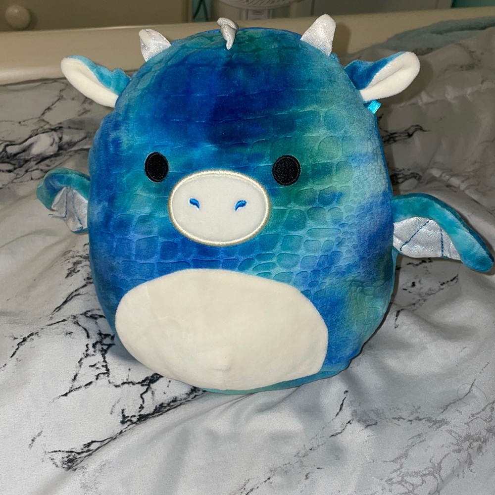 Blue dragon squishmellow